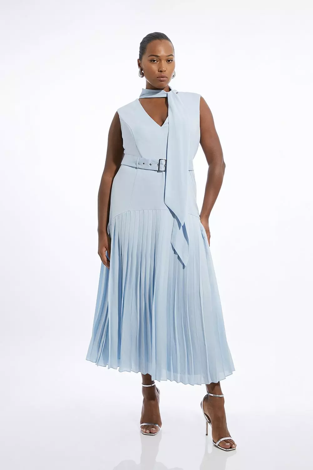 Pleated flowy dress hotsell